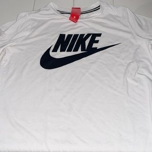 Nike t shirt